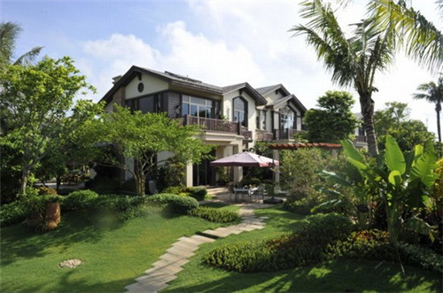 霍怀峥洛依泠（霍怀峥洛依泠小说免费阅读最新）