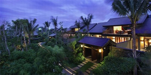 年轻的战场吧是什么歌（年轻的战场这首歌）